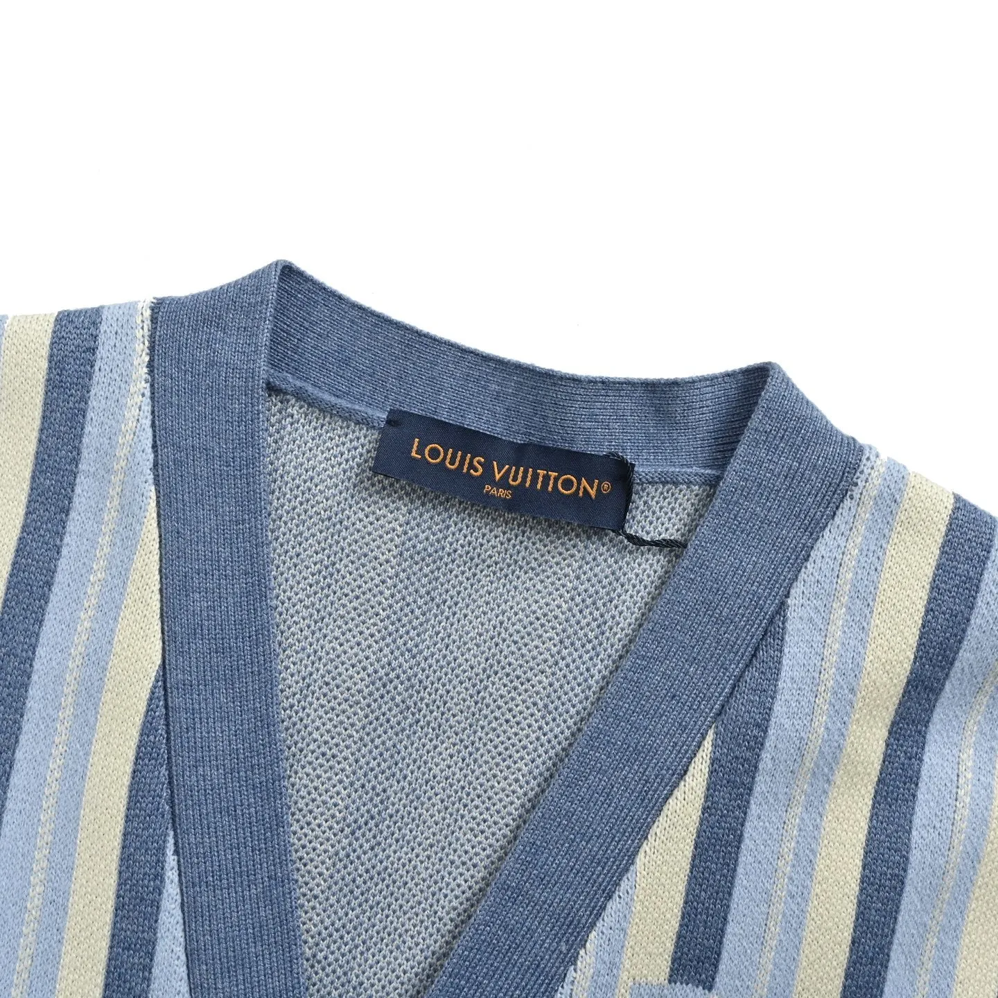 Louis Vuitton/Louis Vuitton glacier blue and white striped knitted cardigan